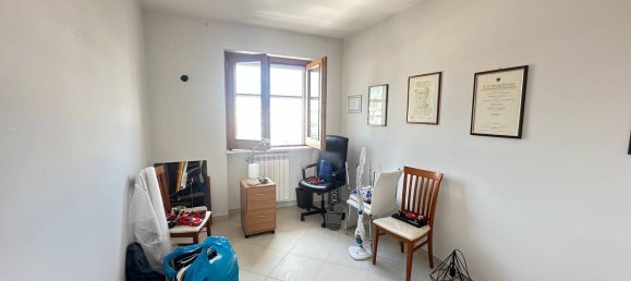 3 rooms Apartment in Casavatore, Italy No. 192444 16