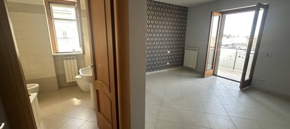 3 rooms Apartment in Casavatore, Italy No. 192444 11