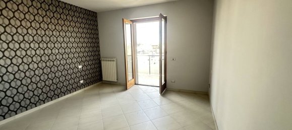 3 rooms Apartment in Casavatore, Italy No. 192444 12