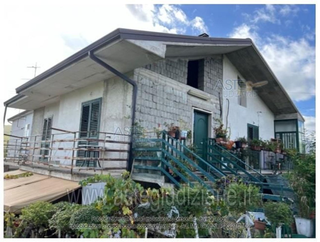 Apartamento de 6 habitaciónes en Baragiano, Italy No. 41556