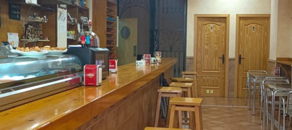 176m² Commercial property in Zaragoza, Spain No. 66774 6