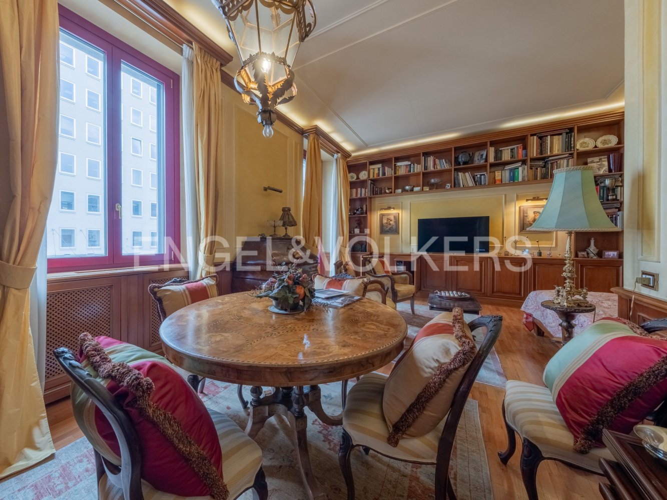 2 bedrooms Apartment in Milan, Italy No. 245558