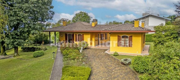 4 Schlafzimmer Villa in Luvinate, Italy, Nr. 342014 3