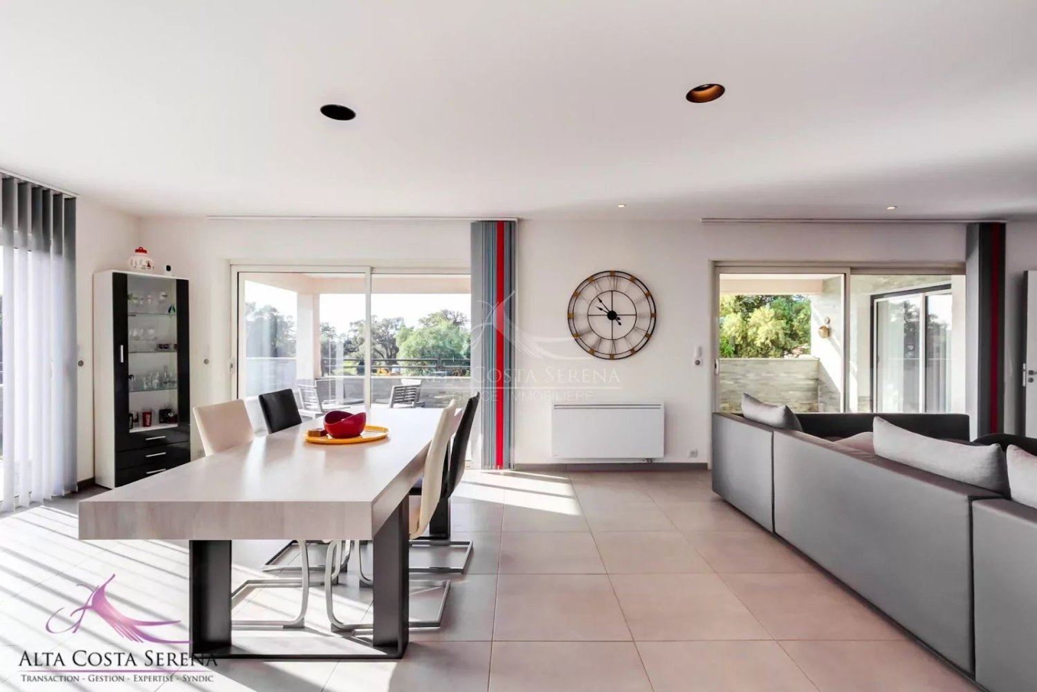 4 bedrooms Villa in Solaro, France No. 218892