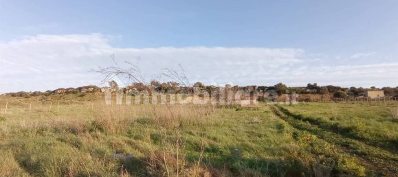 Terrain à Pachino, Italy 14000m² No. 121827 5