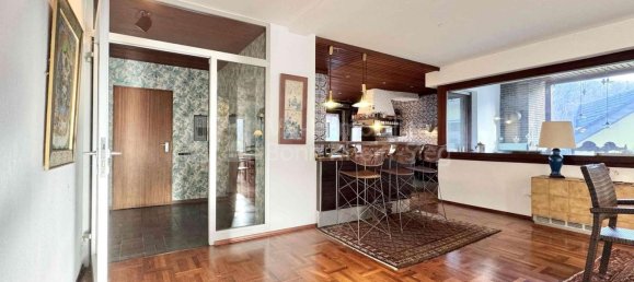 Duplex T4 em Rhein-Sieg, Germany N.º 261494 2