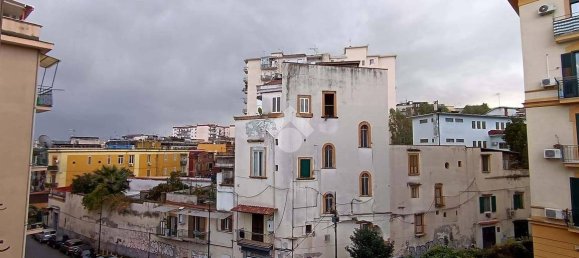 2 chambres Appartement à Naples, Italy No. 133659 8