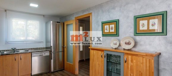 4 bedrooms Townhouse in Lloret de Mar, Spain No. 13301 8