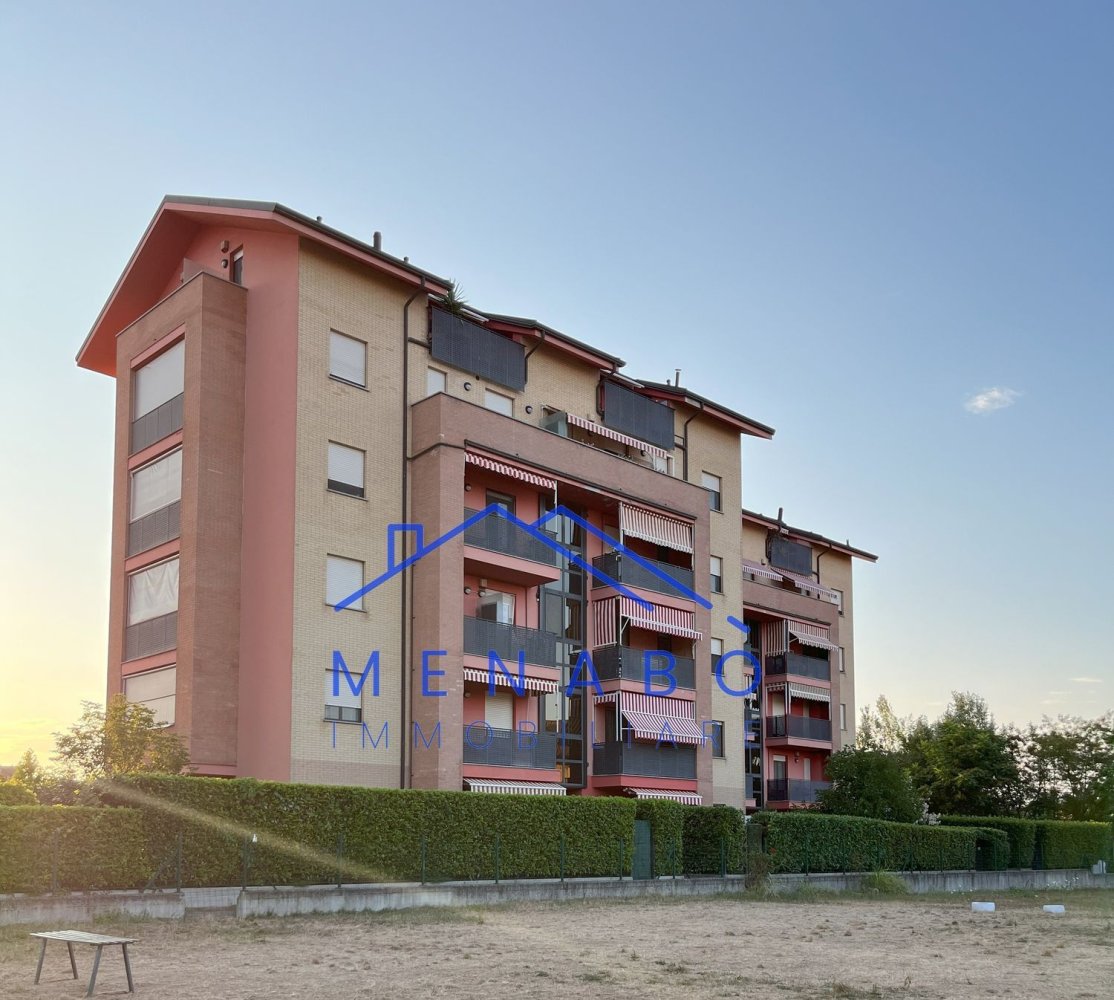 4 bedrooms Apartment in Alessandria, Italy No. 312695