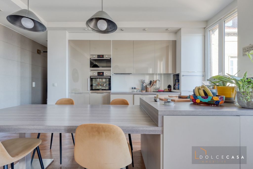 3 bedrooms Duplex in Nogent-sur-Marne, France No. 178267