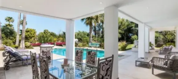 5 bedrooms House in Estepona, Spain No. 108990 9