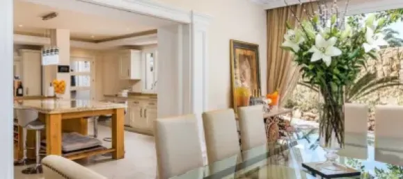 5 bedrooms House in Estepona, Spain No. 108990 16