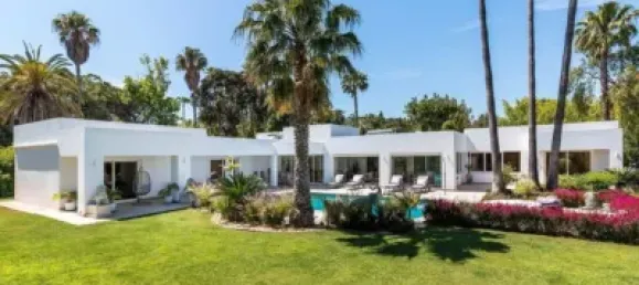5 bedrooms House in Estepona, Spain No. 108990 4