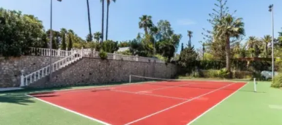 5 bedrooms House in Estepona, Spain No. 108990 2