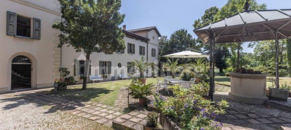 9 bedrooms Villa in Ozzano dell'Emilia, Italy No. 375358 2