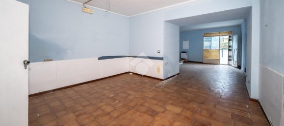 10 rooms Building in Reggio Emilia, Italy No. 5665 12
