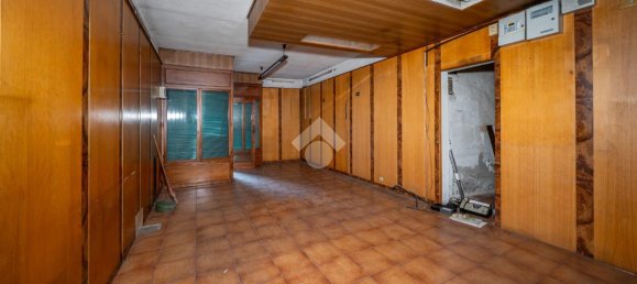 10 rooms Building in Reggio Emilia, Italy No. 5665 6