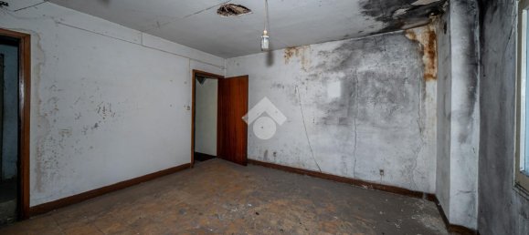 10 rooms Building in Reggio Emilia, Italy No. 5665 21