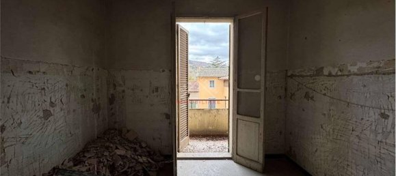 11 rooms Apartment in Città di Castello, Italy No. 30287 35