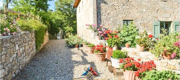 5 bedrooms House in Gaiole in Chianti, Italy No. 102385 10