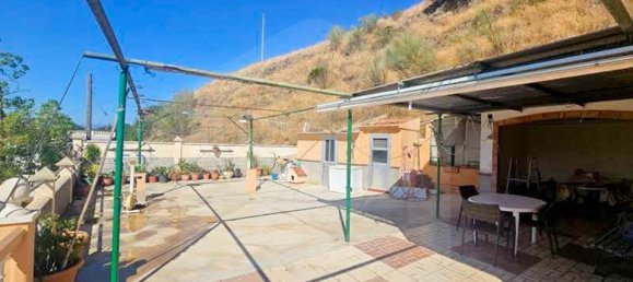 5 bedrooms House in Cartama, Spain No. 143225 4