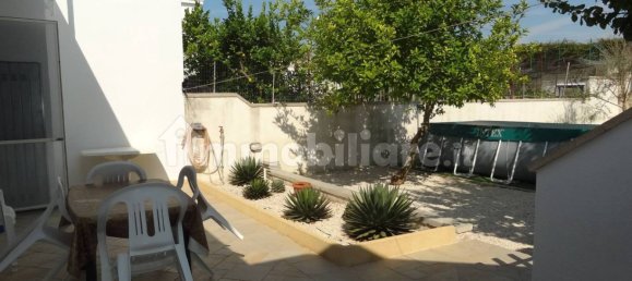 3 Schlafzimmer Villa in Uggiano la Chiesa, Italy, Nr. 89564 8