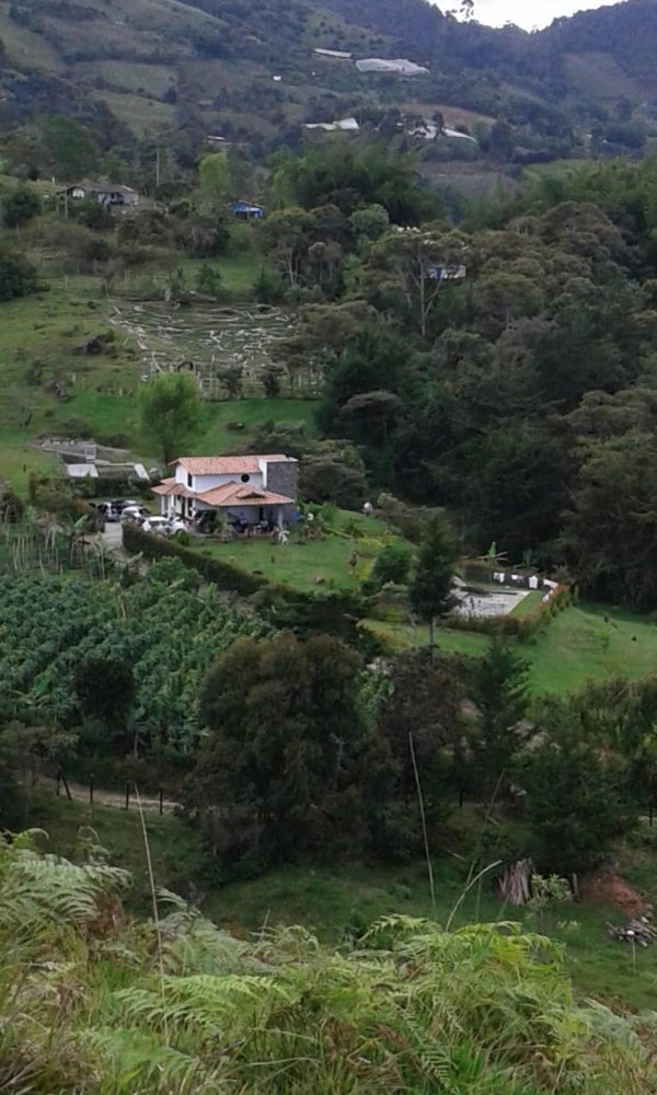 3 bedrooms Townhouse in Antioquia, Colombia No. 9586