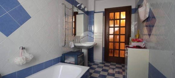 4 bedrooms Villa in Moncalieri, Italy No. 295619 27