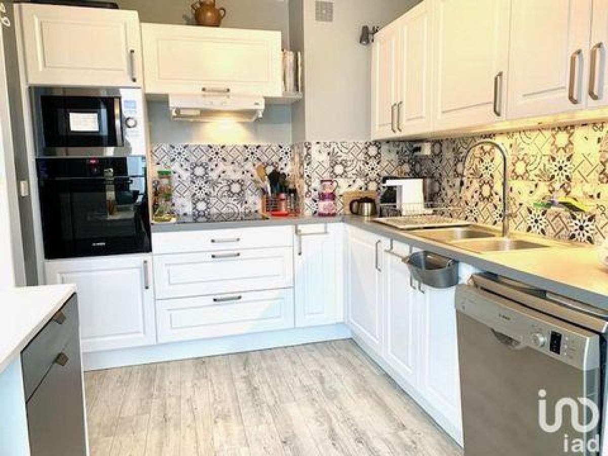 Apartamento com 2 quartos em condomínio em Frontonas, France N.º 23911