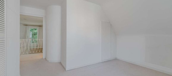 4 bedrooms House in Essen, Germany No. 268187 16