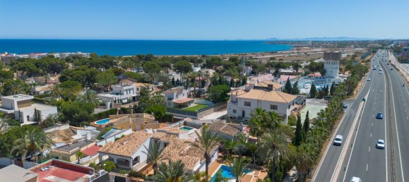 4 bedrooms Villa for sale in Alicante, Valencian Community, Spain № 365576 13