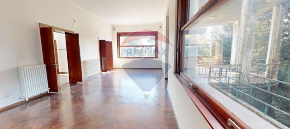 9 rooms Villa in Cortona, Italy No. 124934 2