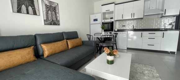 Appartement 1+1 à Kargicak, Turkey No. 31643 17