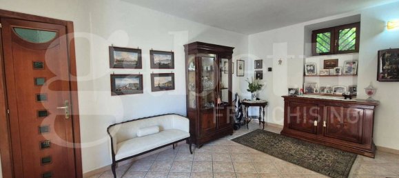 Дом с 2 спальнями в Торре Аннунциата, Италия № 278333 6