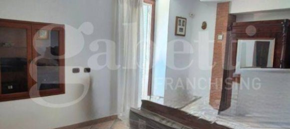 Дом с 2 спальнями в Торре Аннунциата, Италия № 278333 8