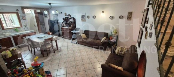 Дом с 2 спальнями в Торре Аннунциата, Италия № 278333 13