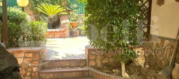 Дом с 2 спальнями в Торре Аннунциата, Италия № 278333 17