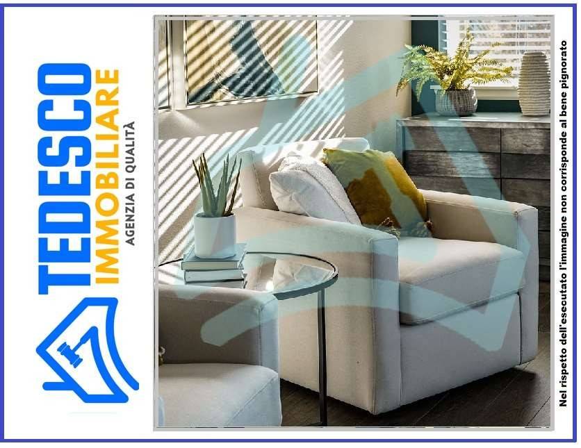 5 rooms Building in Ceppaloni, Italy No. 304275