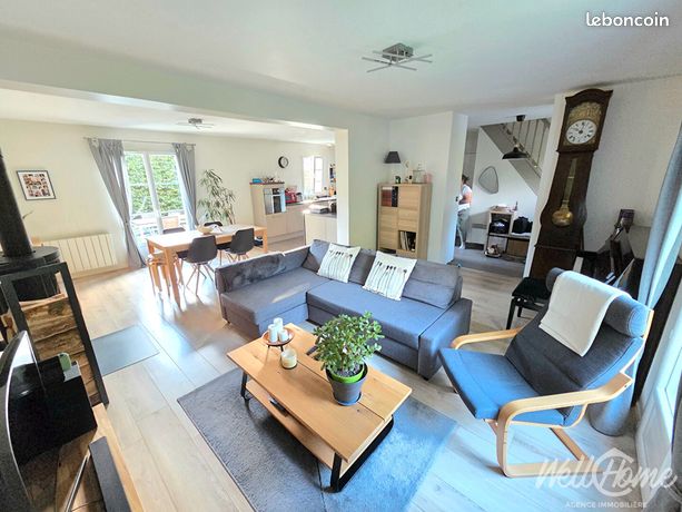 3 bedrooms House in Marines, France No. 359598