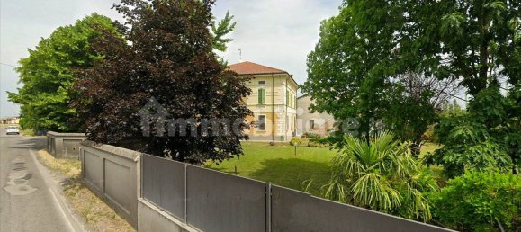 3 Schlafzimmer Villa in Sabbioneta, Italy, Nr. 206893 4