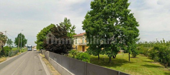 3 Schlafzimmer Villa in Sabbioneta, Italy, Nr. 206893 5