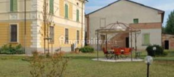 3 Schlafzimmer Villa in Sabbioneta, Italy, Nr. 206893 9