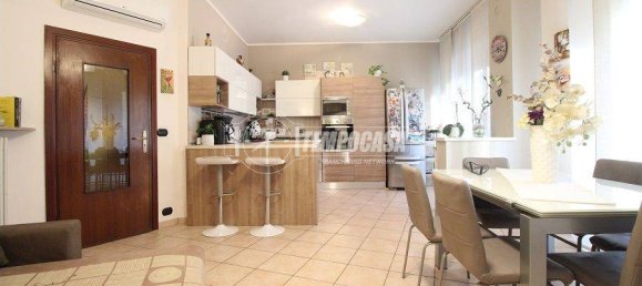 Квартира с 2 спальнями в Реджо Эмилия, Италия № 61229 12