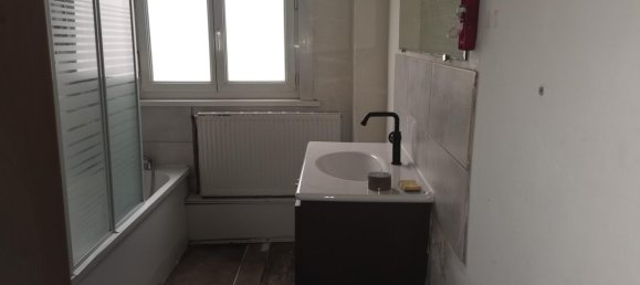 3 Schlafzimmer Haus in Aire-sur-la-Lys, France, Nr. 220336 8