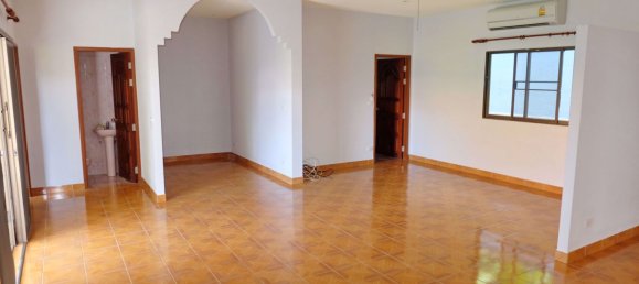 4 Schlafzimmer Cafe / Restaurant in Bang Lamung, Thailand, Nr. 1825 14