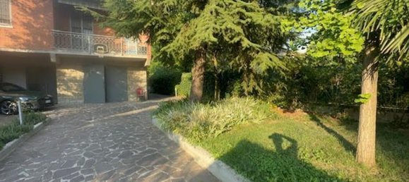 10 Schlafzimmer Haus in Modena, Italy, Nr. 316824 2