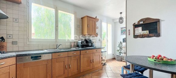 Дом с 4 спальнями в Преси-сюр-Уаз, Франция № 267488 9