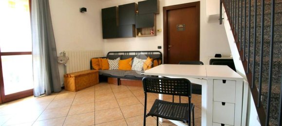 2 غرف نوم شقة في Caronno Pertusella, Italy رقم 359289 4