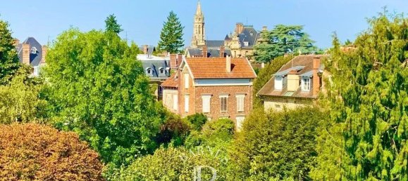 4 bedrooms Apartment in Versailles, France No. 130685 23