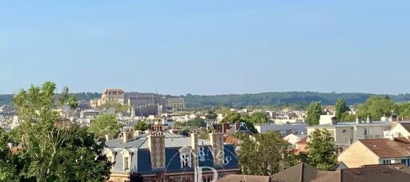 4 bedrooms Apartment in Versailles, France No. 130685 24